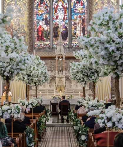 claddagh-church-wedding-aisle-decor