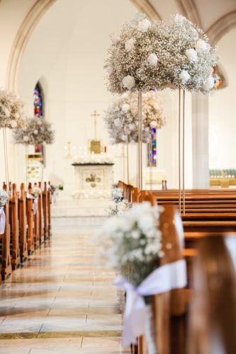 irish-church-wedding-decor