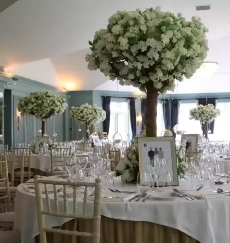 table-blosson-wedding-decor